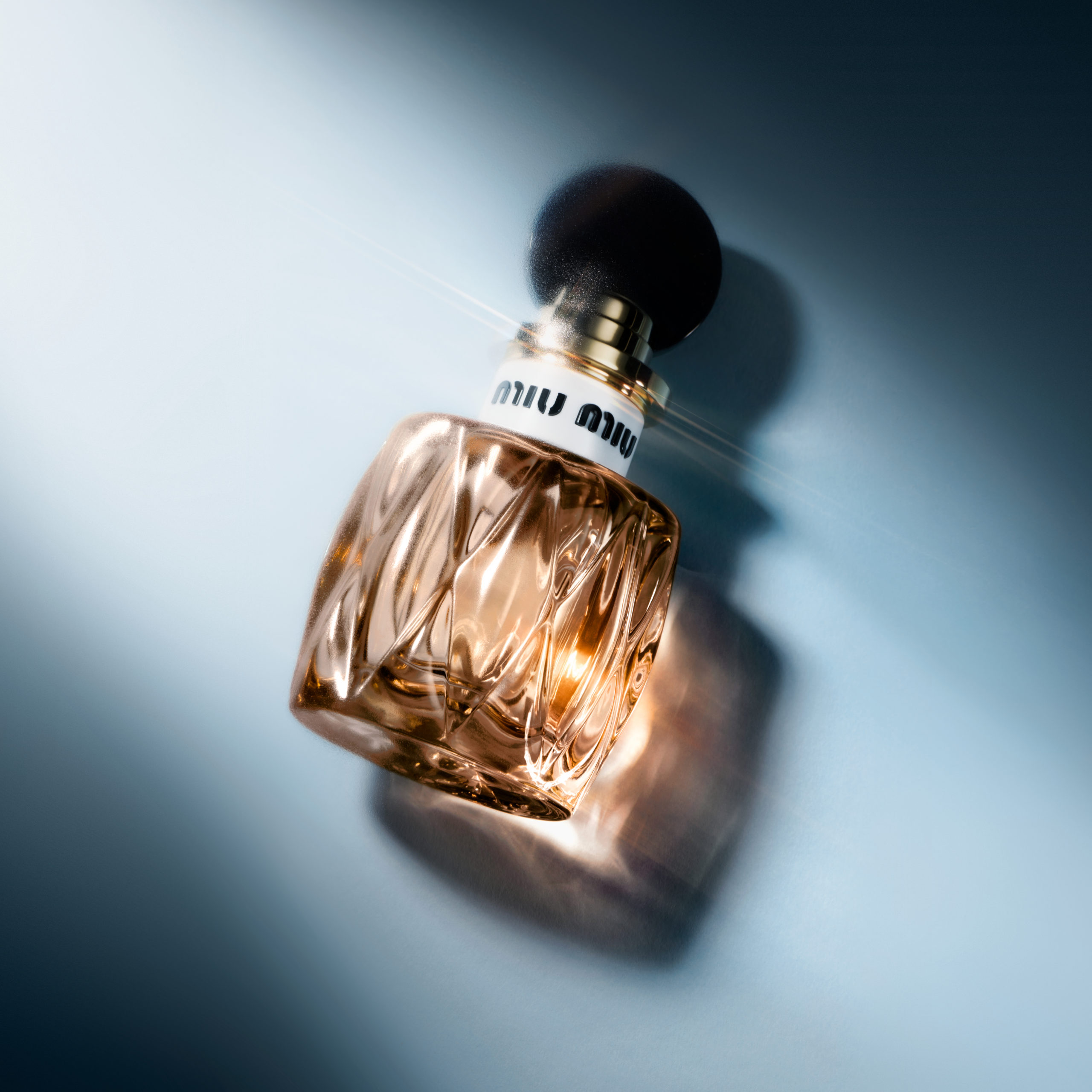Still life photography miumiu miutine par SUBLIMEIGHT studio de photographie